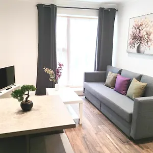 Apartamento Luxury Near Centre, Near Train Station, E1