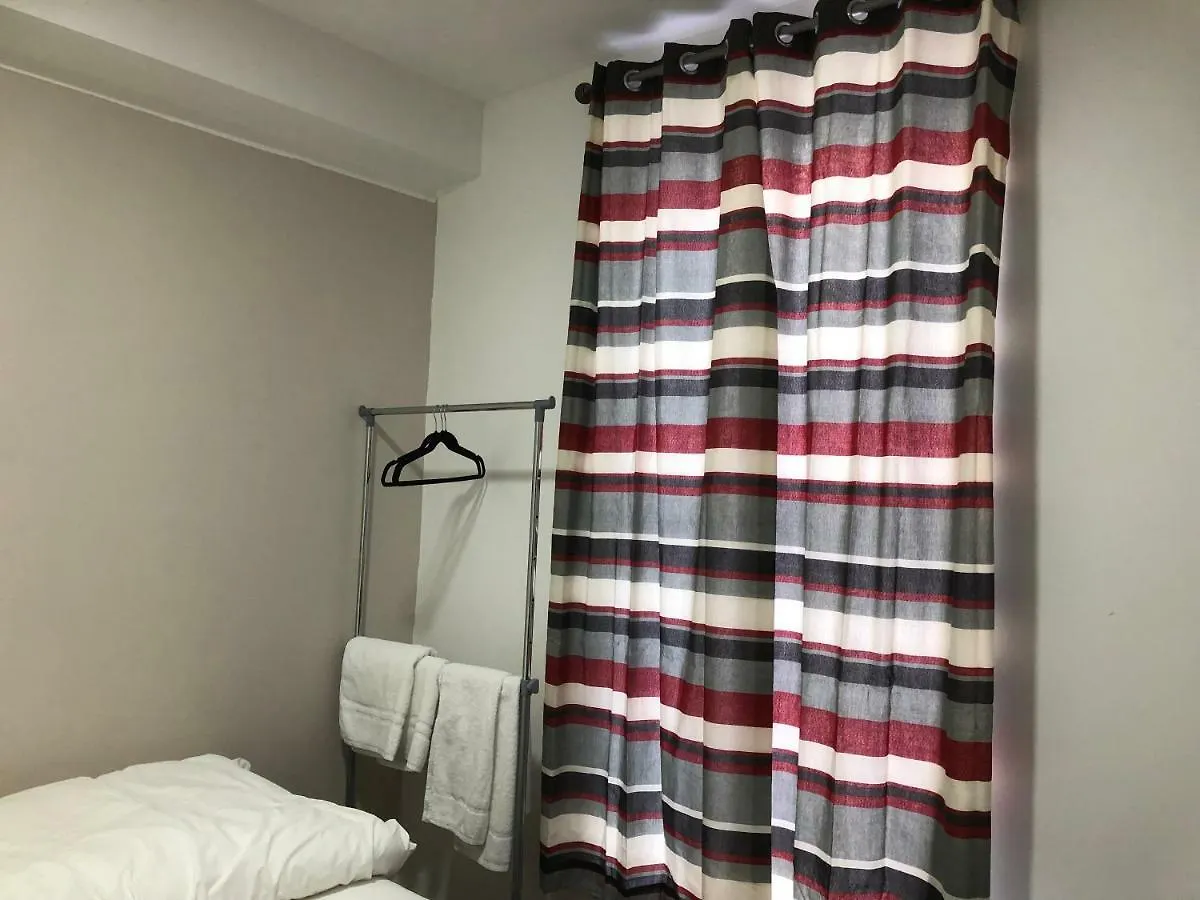E1- Flats Aparthotel London 2*,